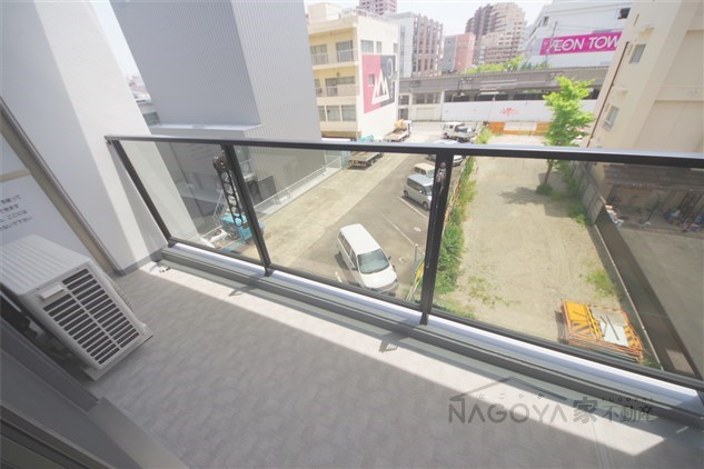 グランルクレ新栄イースト ベランダ