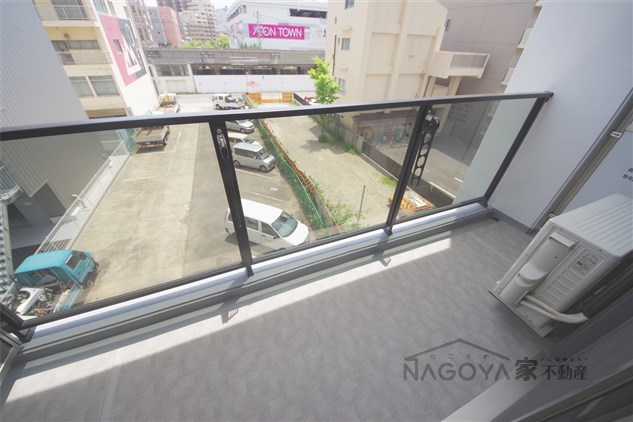 グランルクレ新栄イースト ベランダ