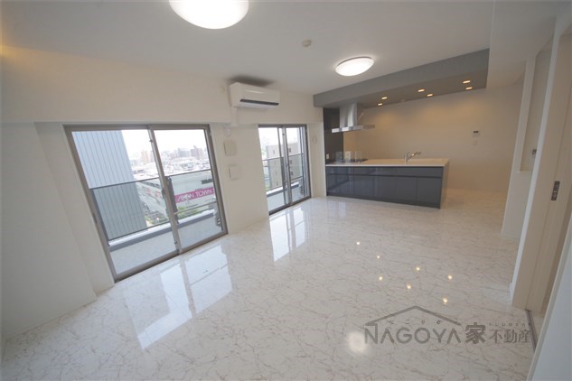 グランルクレ新栄イースト リビング