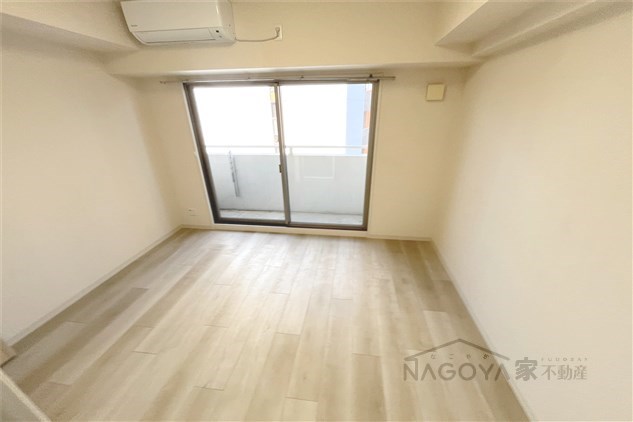 プロビデンス栄南 リビング