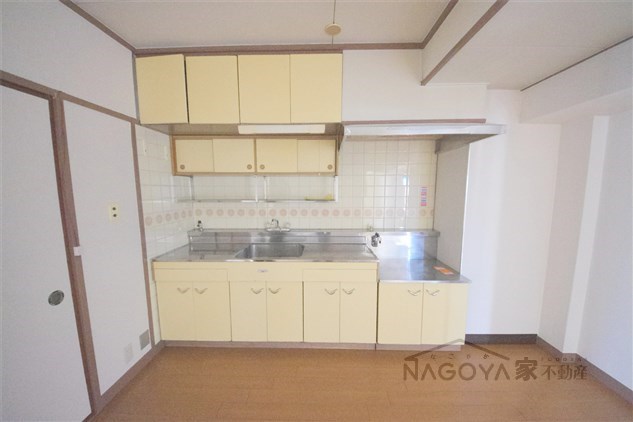 ハイツ東桜 キッチン