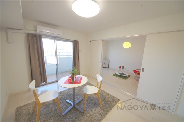 プレミアコート星ヶ丘 リビング