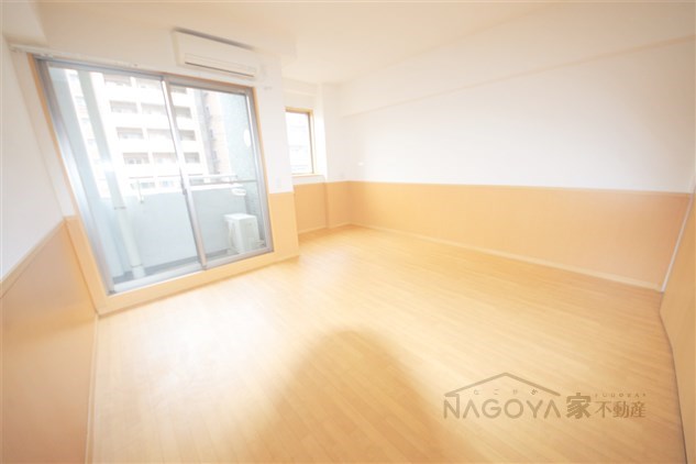 フラシア新栄町 リビング