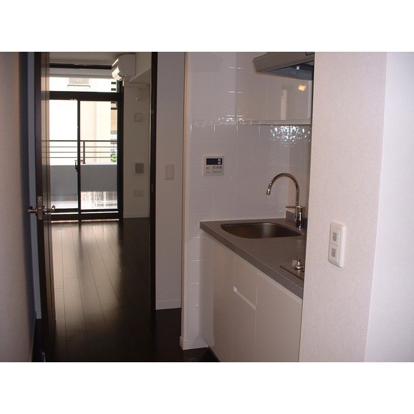 グラン・アベニュー栄 キッチン