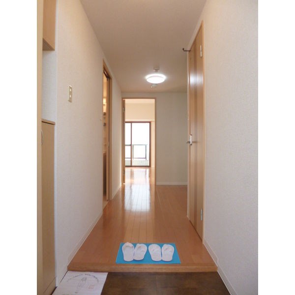 コートモーリス新道 玄関