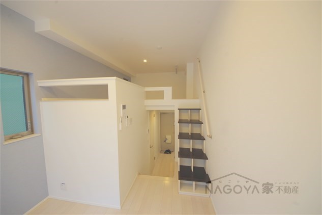 トリオネア千種 ベッドルーム