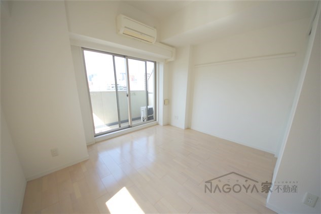 プレディアスタイル白川公園 リビング