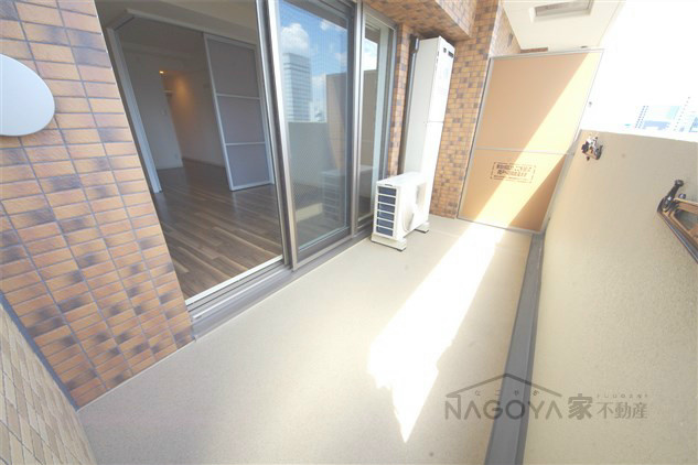 プレサンス丸の内レジデンス ベランダ