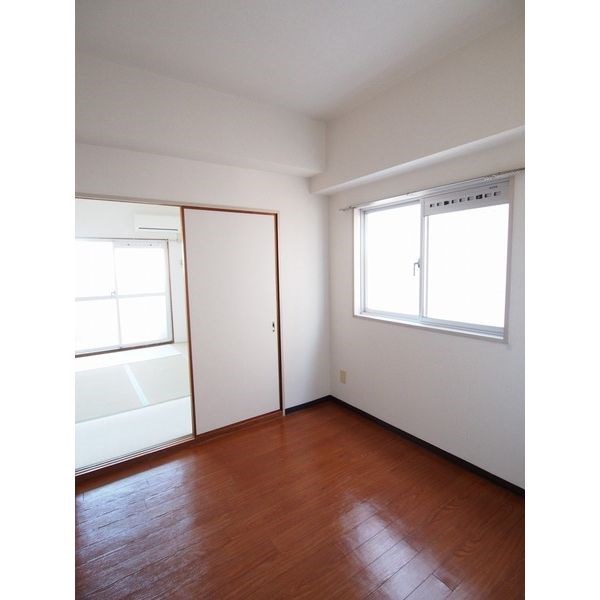 ジョイフル鶴舞 リビング