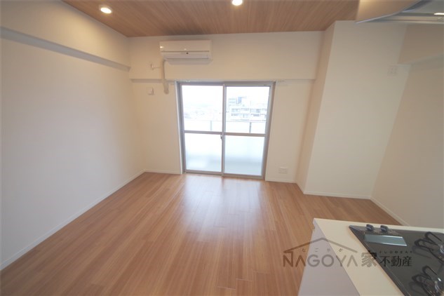 アレーヌコート新瑞橋 リビング