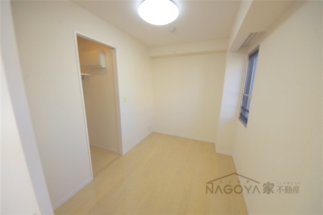 パークホームズ覚王山ＷＥＳＴ リビング