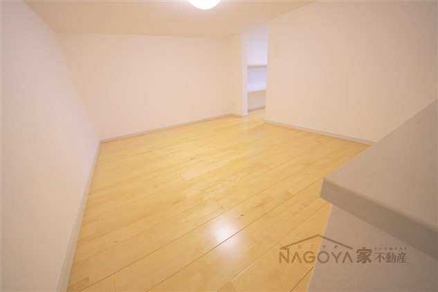 ロフト壱番館 ベッドルーム