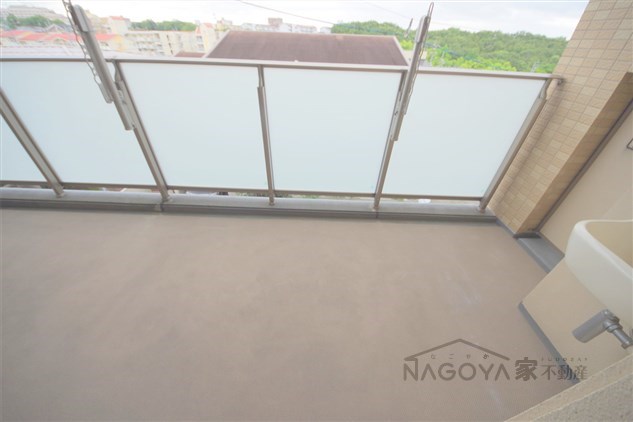 プライムメゾン富士見台 ベランダ