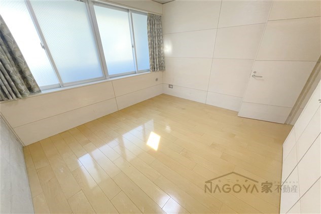 ＶＩＳＣＯＮＴＩ覚王山 リビング