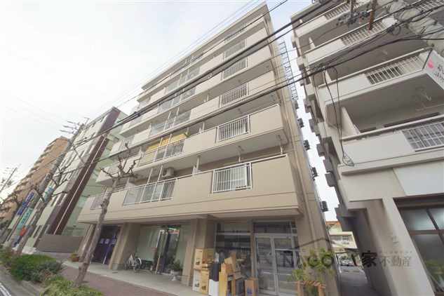 ユニバースビル 外観写真