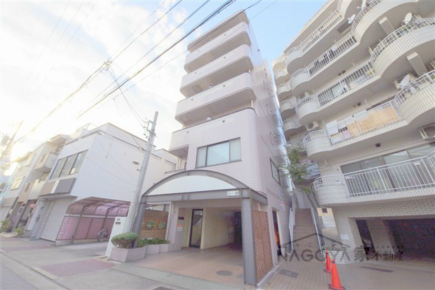 フォレスト３１８ 外観写真