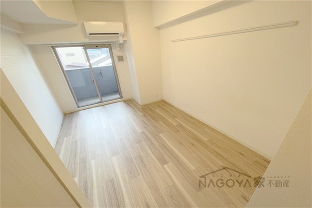 プレサンス久屋大通公園セラフィ リビング