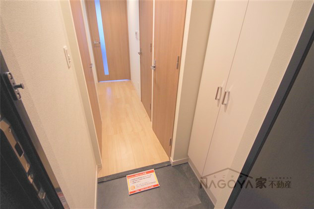 プレサンス大須プライマル 玄関