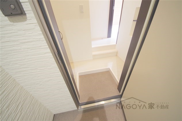 Grandtic Luce志賀本通 玄関