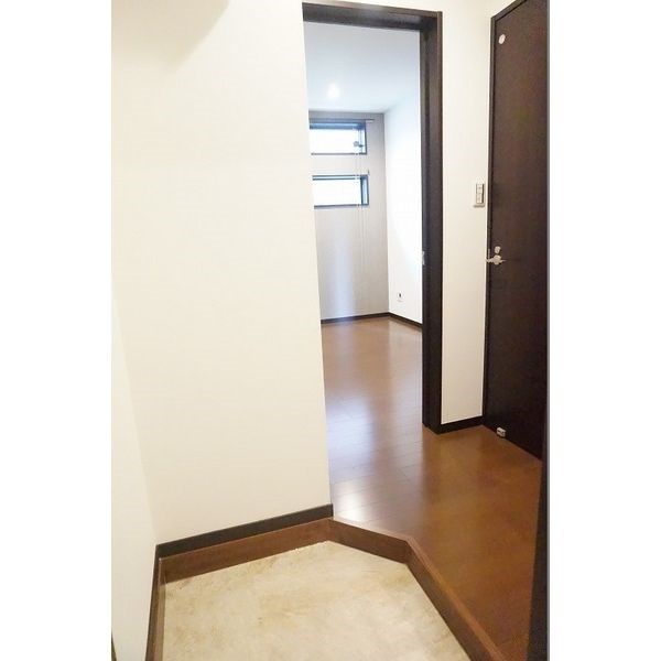 Regalest Preston Morishita 玄関