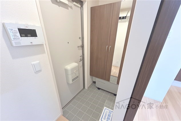 ヒールコートⅡ 玄関