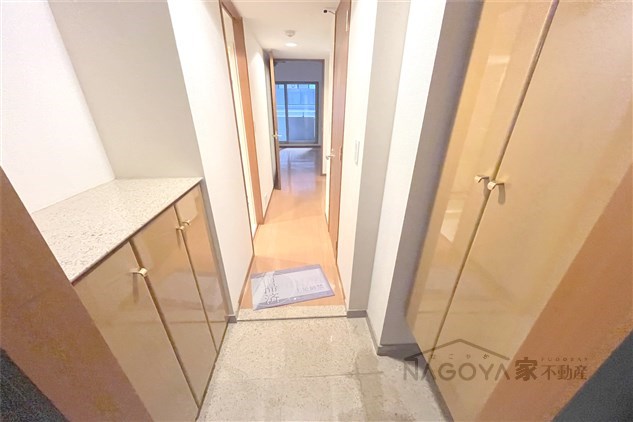 グラン・アベニュー名駅 玄関