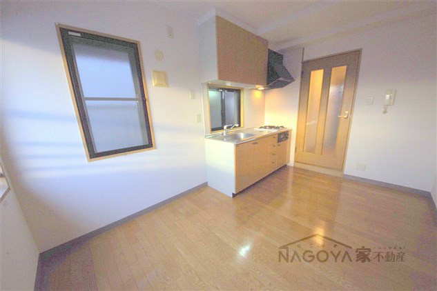 エスタシオン新栄 リビング