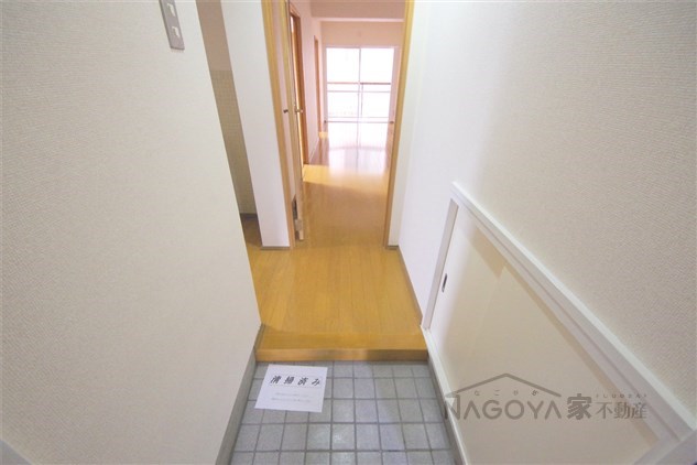 ライフステージ新道 玄関