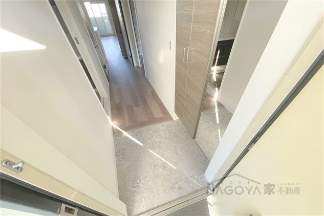 インプルーブ金山 玄関