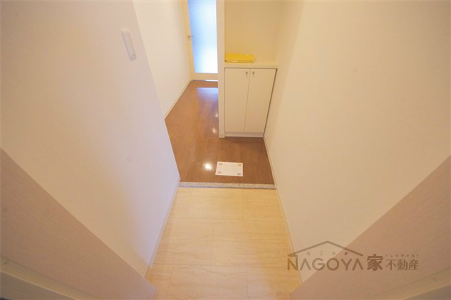 エクセレント本山 玄関