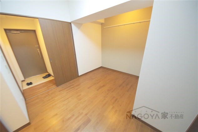 セレニティー名駅西 リビング