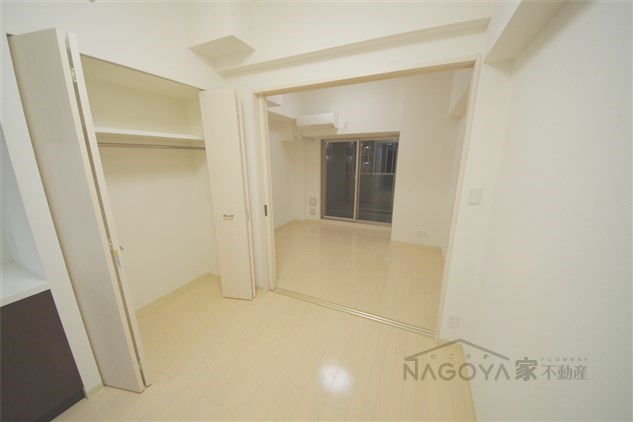 エステムプラザ名古屋駅前プライムタワー リビング