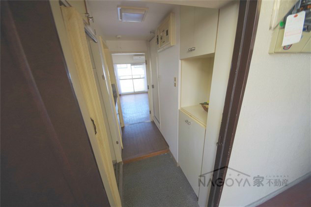 ハイシティ岩田 玄関