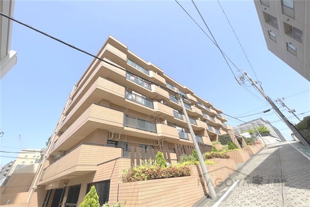 ふぁみーゆ月見坂 外観写真