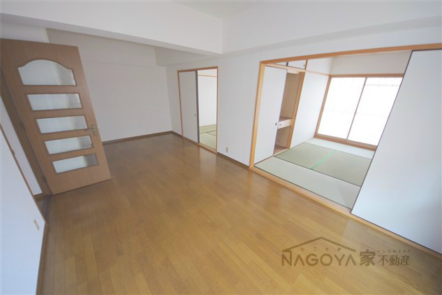 ふぁみーゆ月見坂 リビング