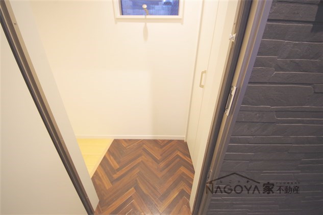 クラージュ平安 玄関