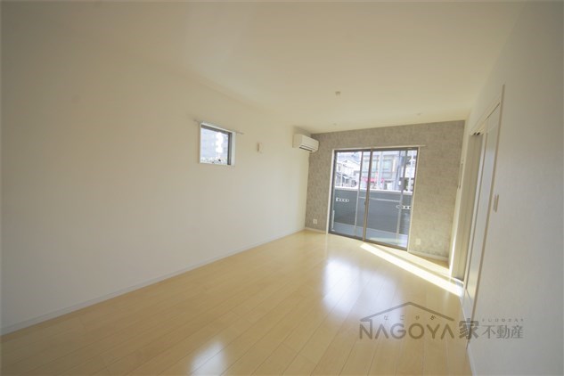 クラージュ平安 リビング