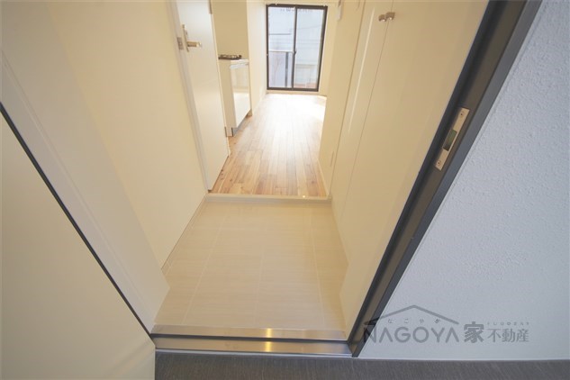 Comfort金山 玄関