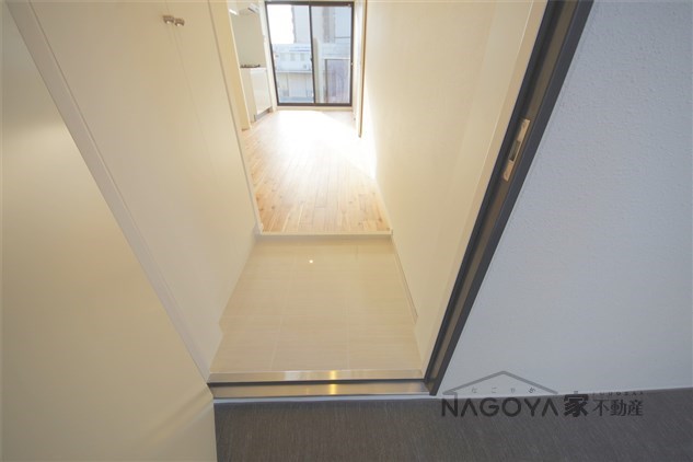 Comfort金山 玄関