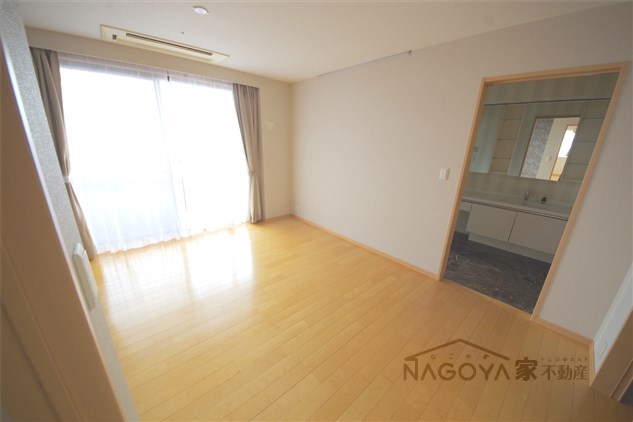 千種タワーヒルズ ベッドルーム