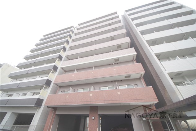 アベニューナカネ 外観写真