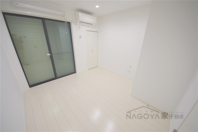 smile栄 リビング