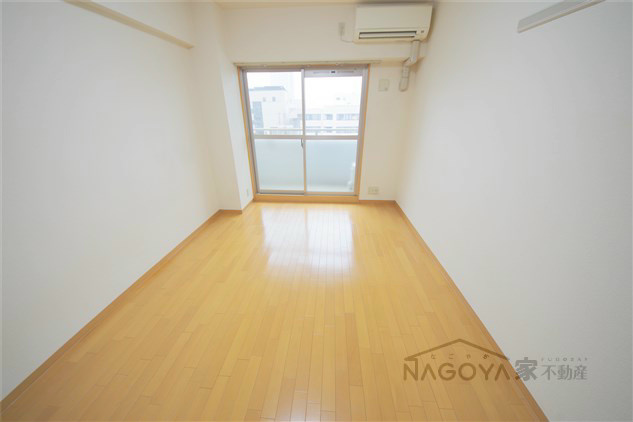 リアライズ沢下町Ⅱ リビング