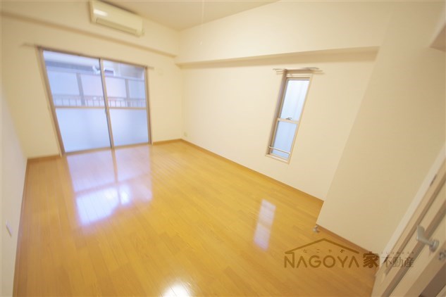 プリマベーラ名駅 リビング