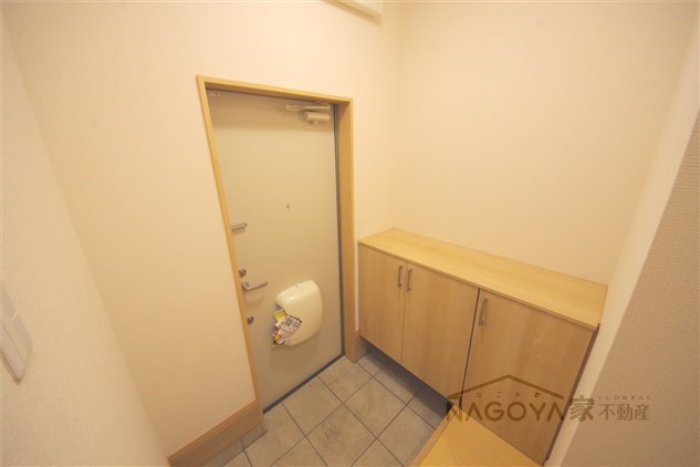 カーサ・ミツルギ 玄関