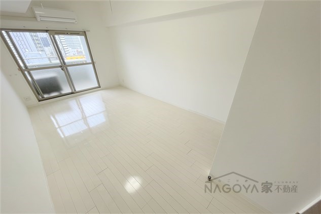 ArtizA上前津 リビング