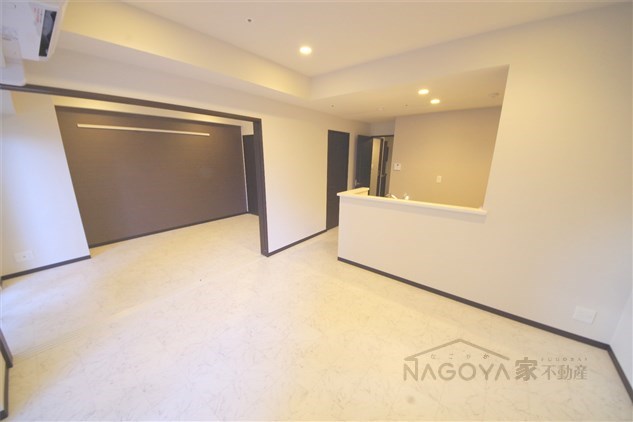 リンパクマンション リビング