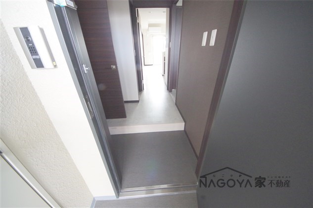 リンパクマンション 玄関