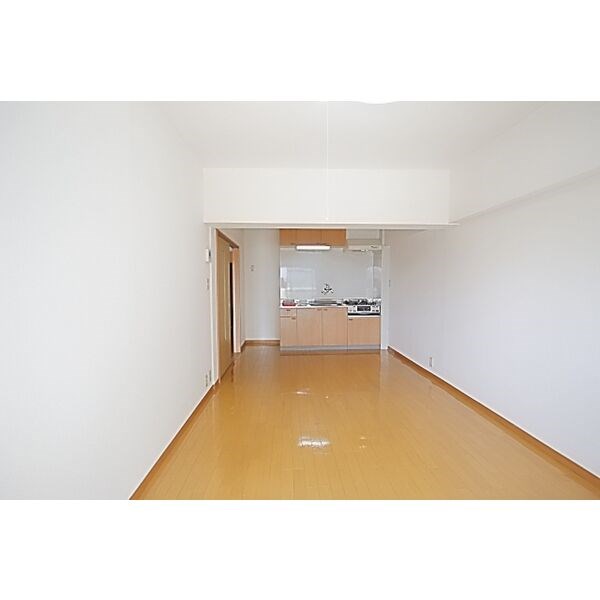 名栄ビル リビング