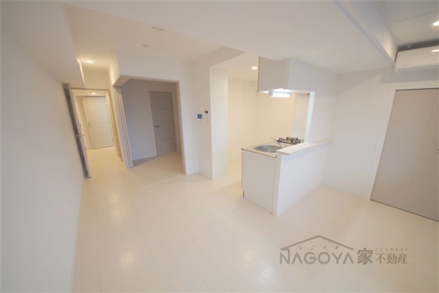 プレミアムコート葵 リビング